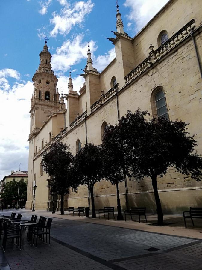 Calle Del Laurel 24 - Gup Apartments Logroño Eksteriør billede